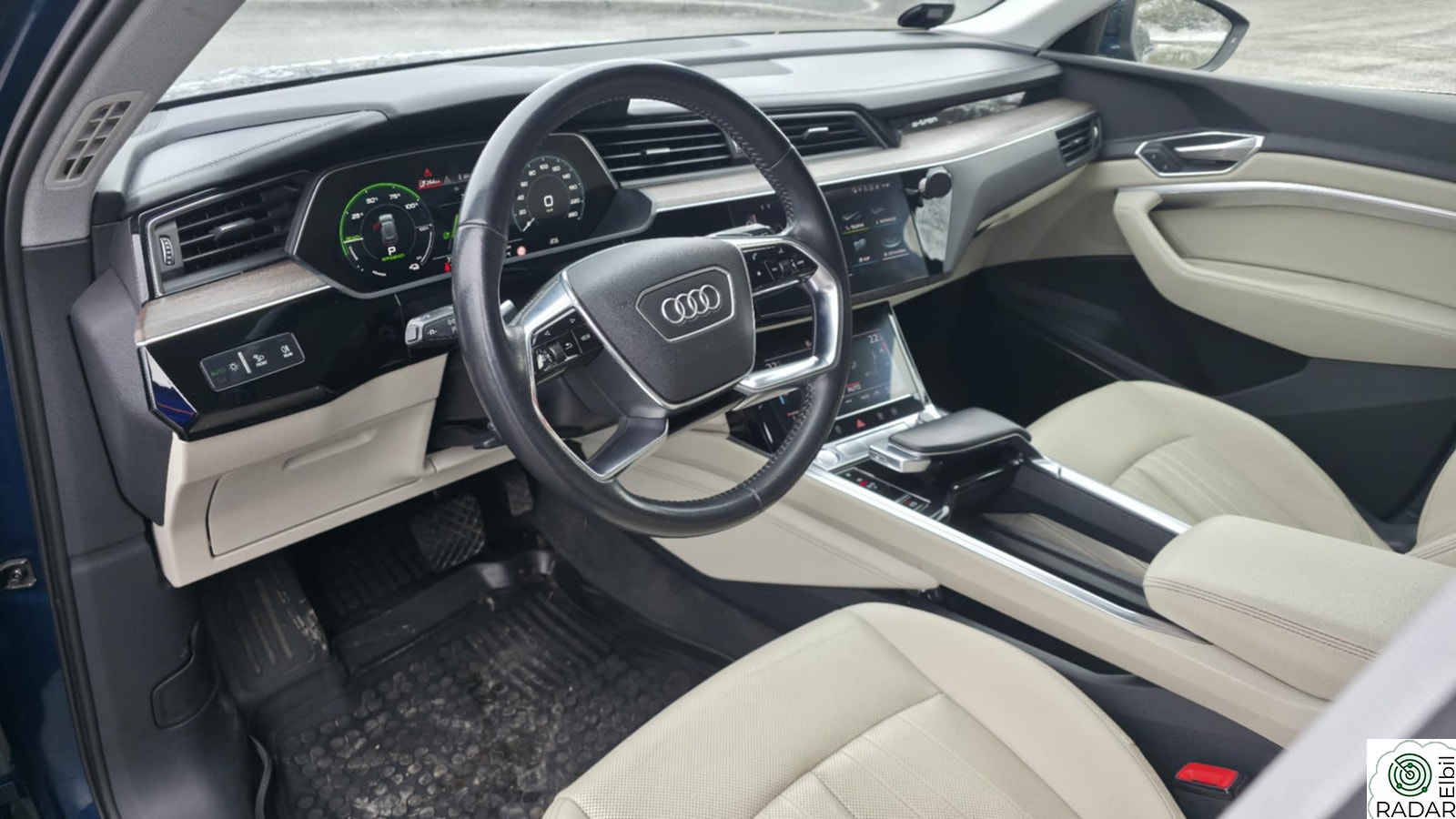 AUDI e-tron 55