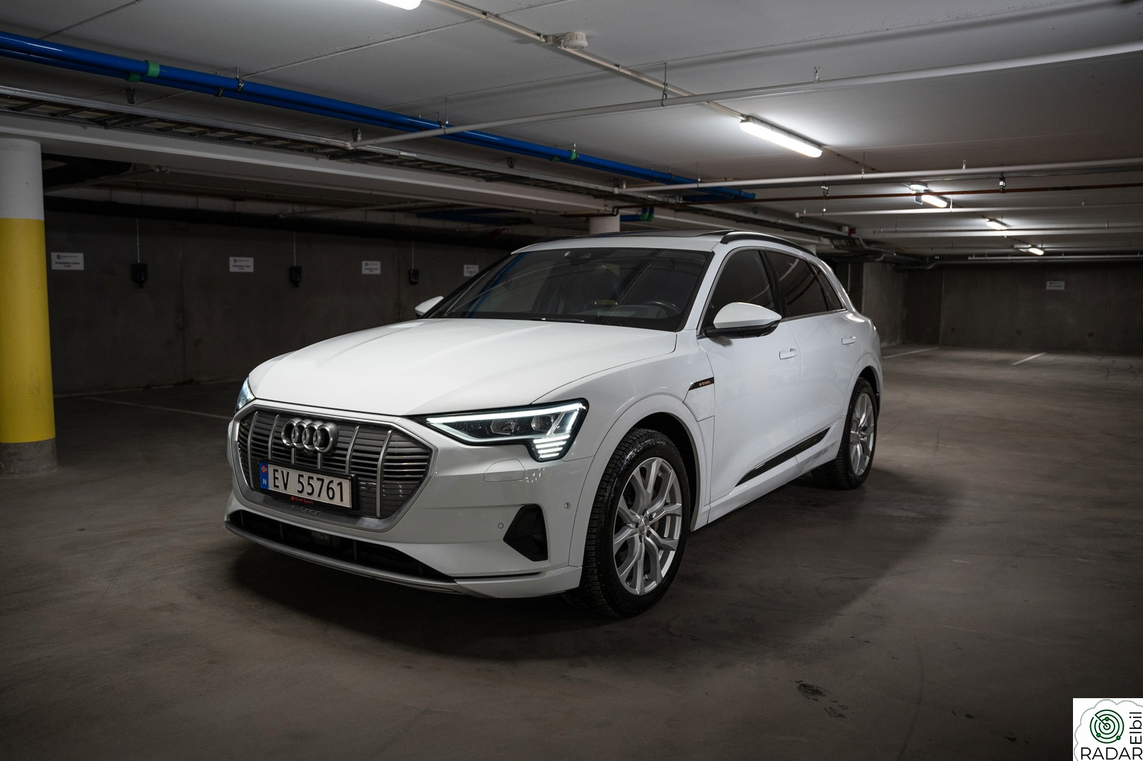 AUDI e-tron 55 Limited ACC/Krok/360Kam/B&O/HUD/Matrix/Pano/SoftCl