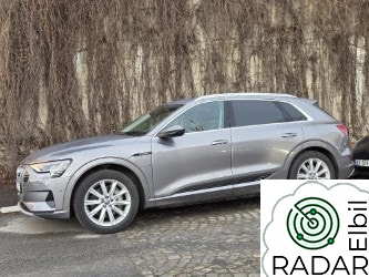 AUDI e-tron 55