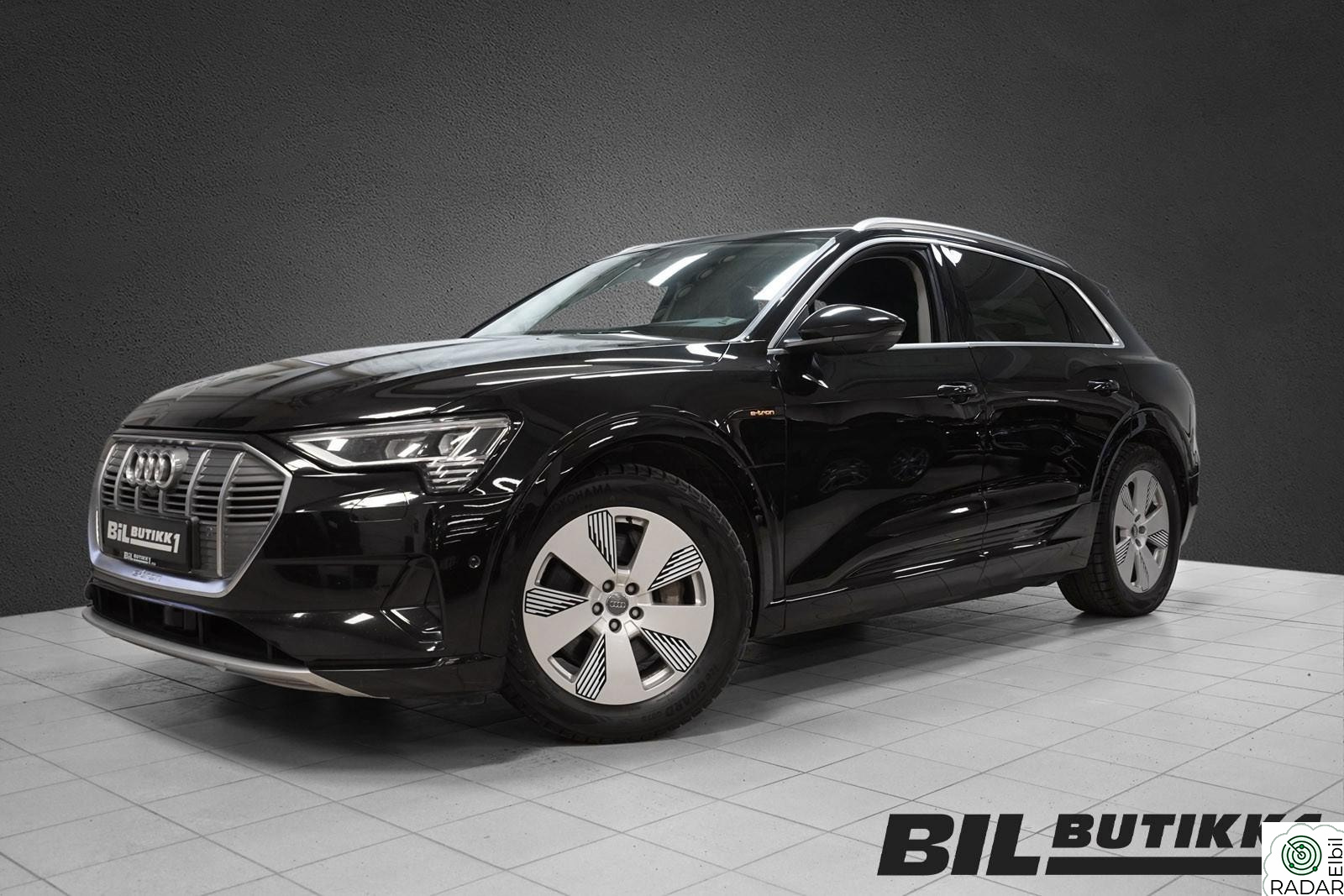 AUDI e-tron 55 Advanced Business | Luftfjæring | ACC | Hengerfeste|