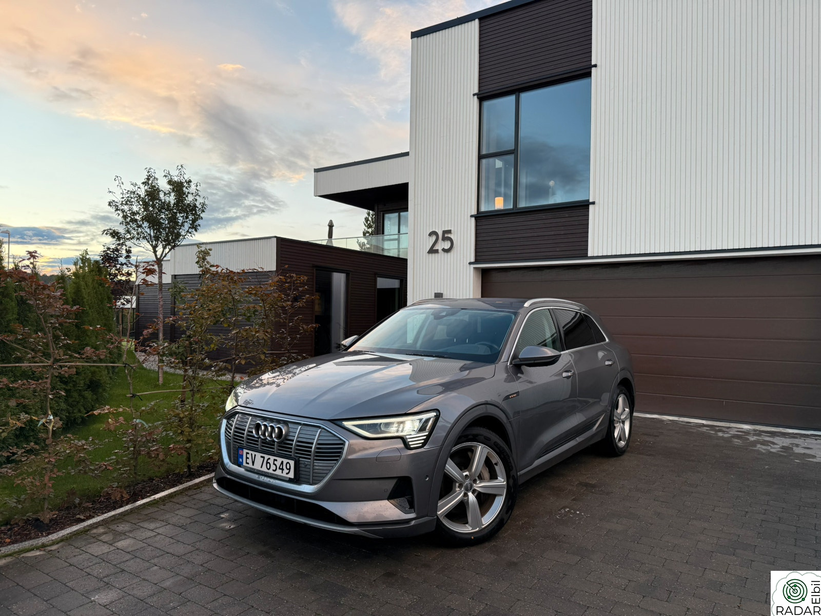 AUDI e-tron 55 Advanced, LED matrix, head up ++
