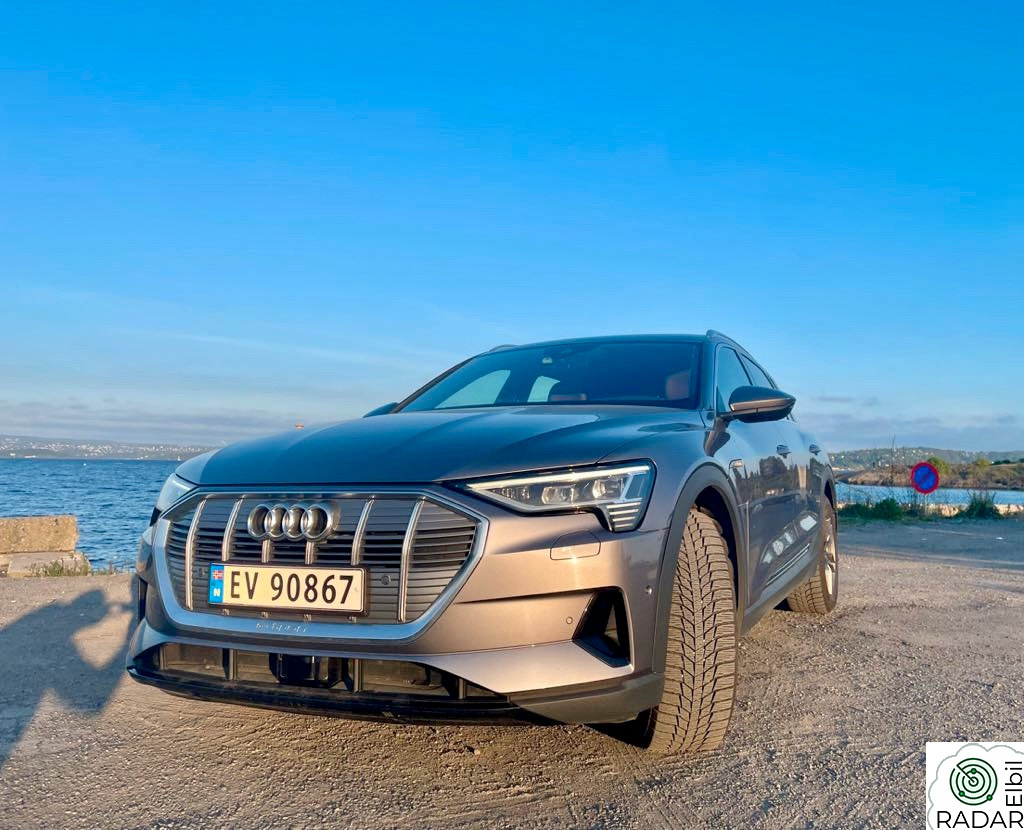 AUDI e-tron 55
