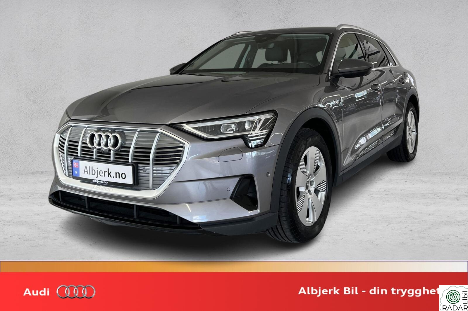 AUDI e-tron 55, 360 kamera, Hengerfeste