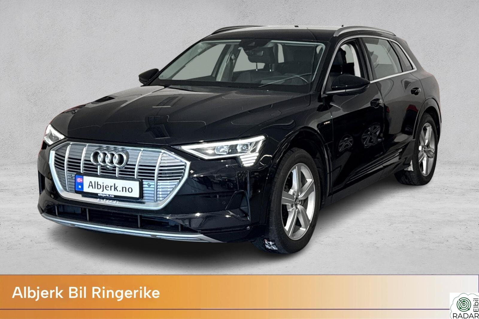 AUDI e-tron 55 advanced plus Krok/ Head Up/ Sportsseter/ Kamera/ ++