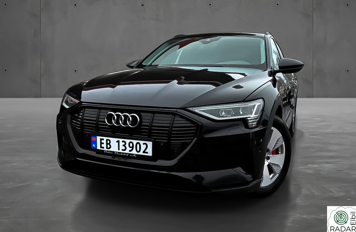 AUDI e-tron 55 Black Edt/Adv.Business/L.Fjær/ACC/3D+360Kam/Nav/Krok