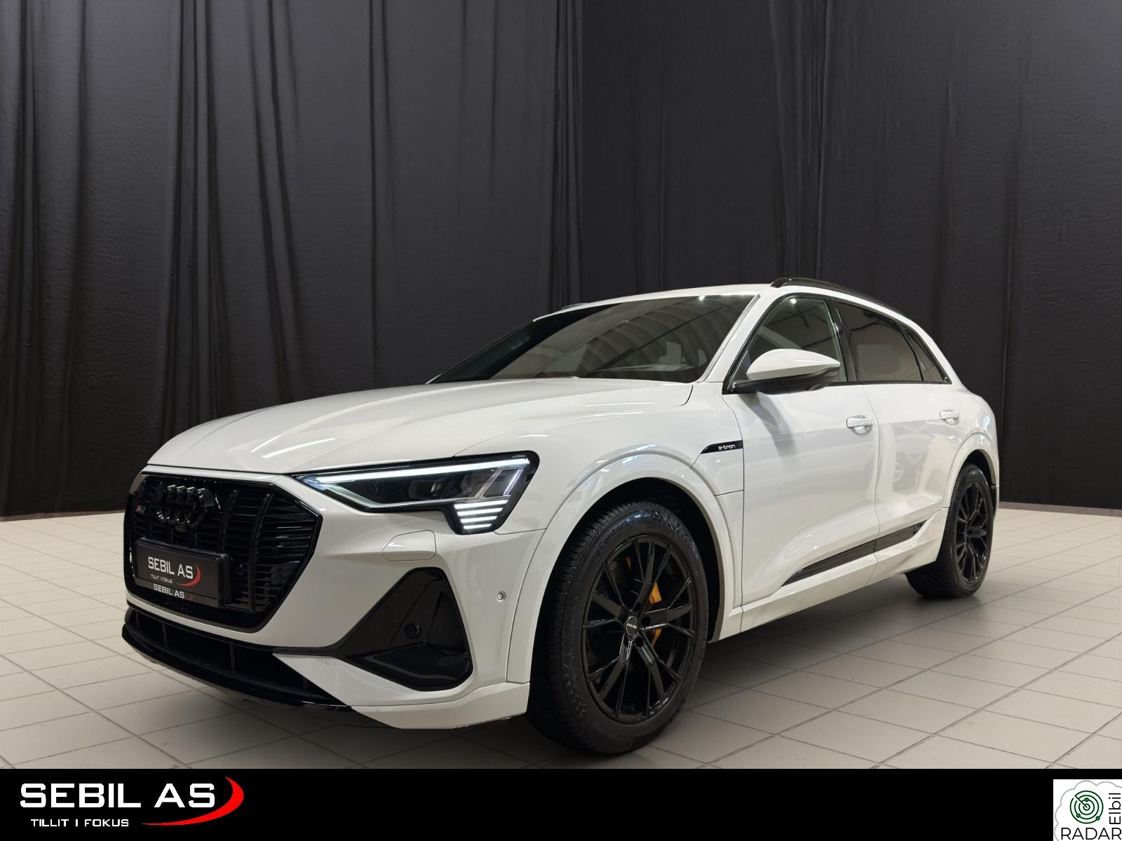 AUDI e-tron 55 QUATTRO 2x S LINE/Nattsyn/HUD/Virtuell/Krok/ACC/Skinn++