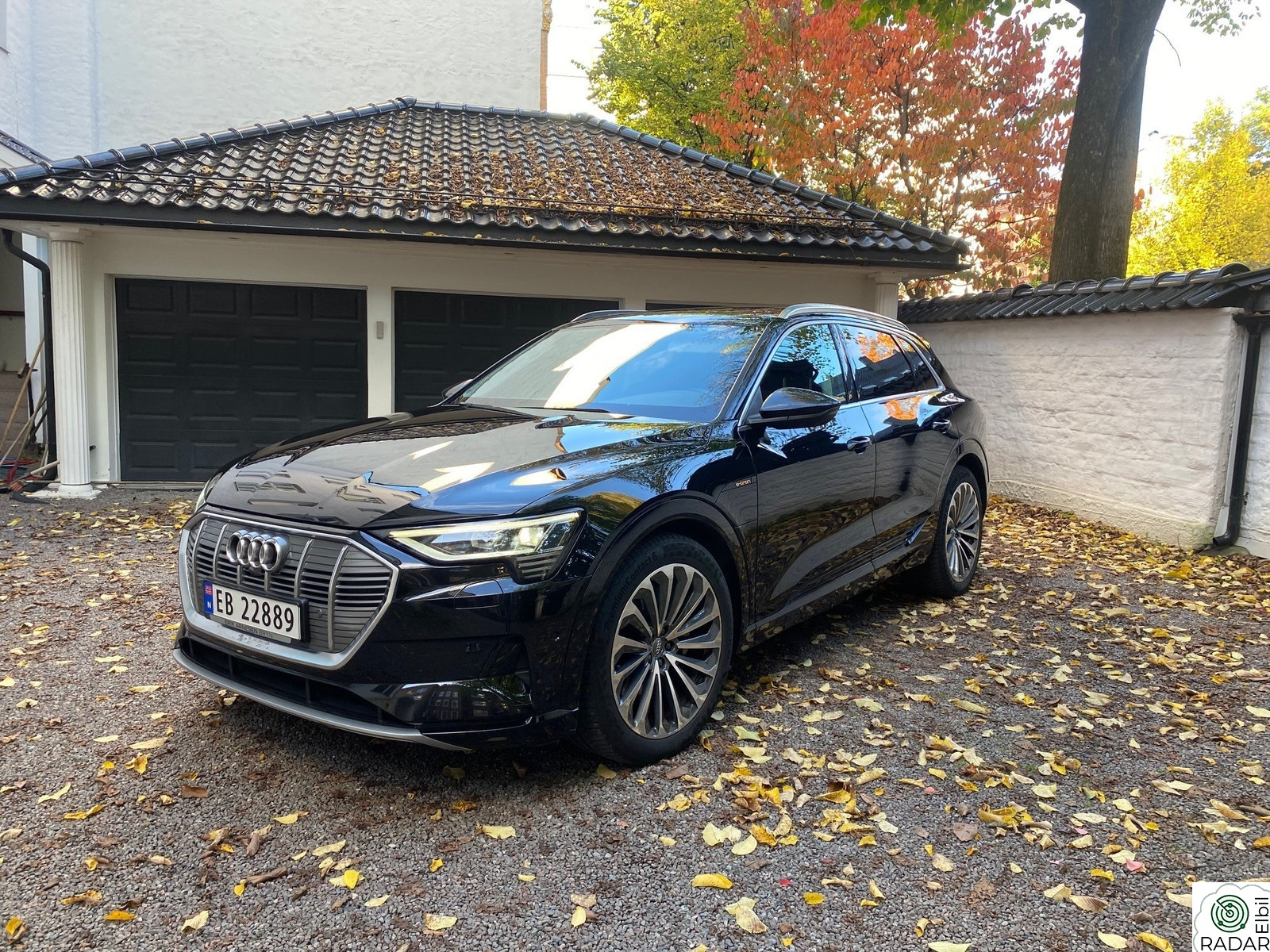 AUDI e-tron 50 50 Adv. Bus.-én eier-B&O, panorama, el. sportsseter mm