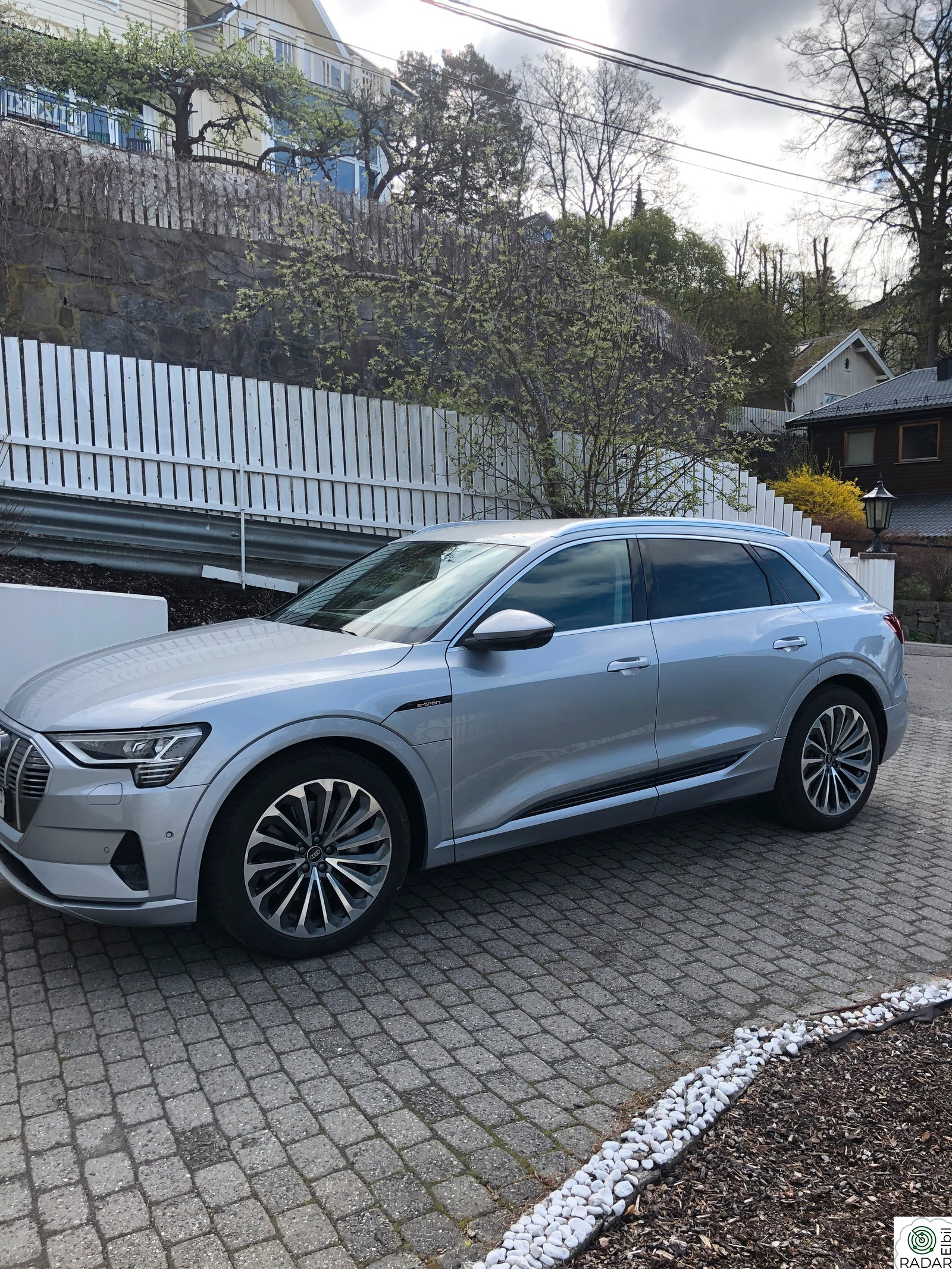 AUDI e-tron 55 55 Advanced-fa.garanti-el.sportseter-skinn-Matrix-21