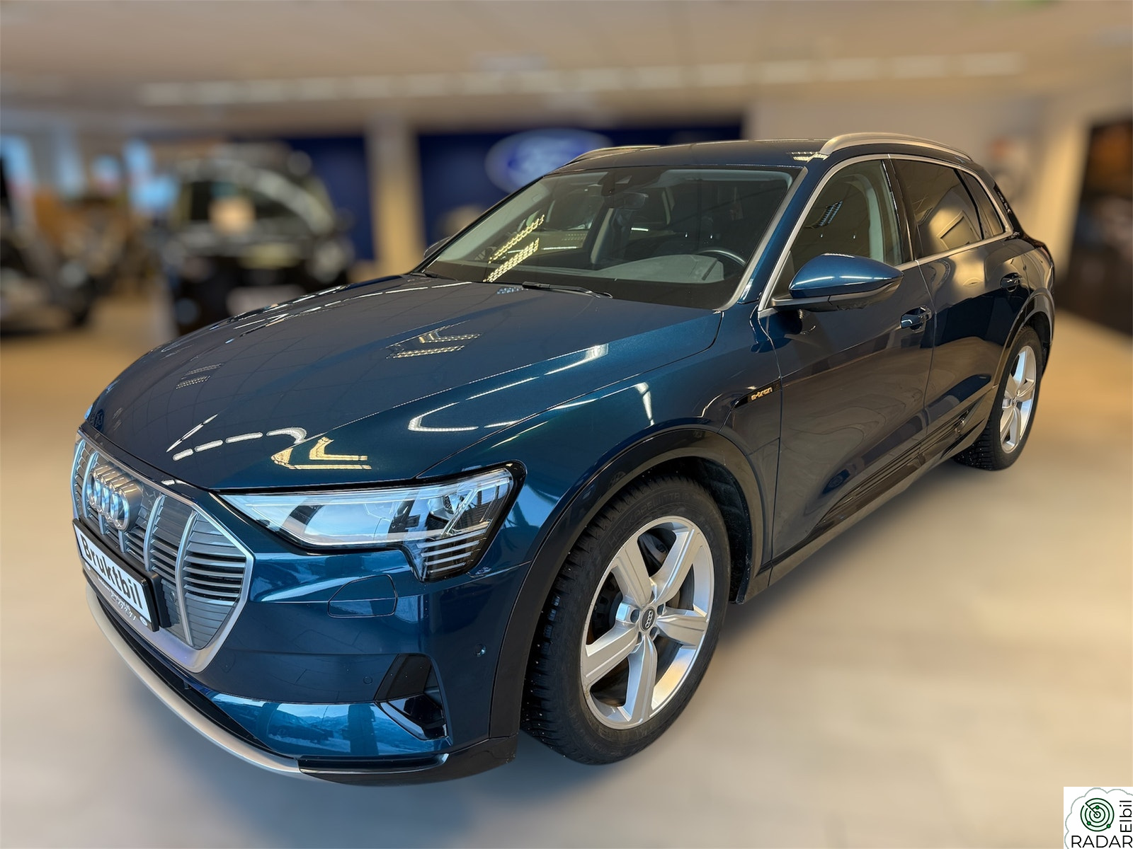 AUDI e-tron 50 50