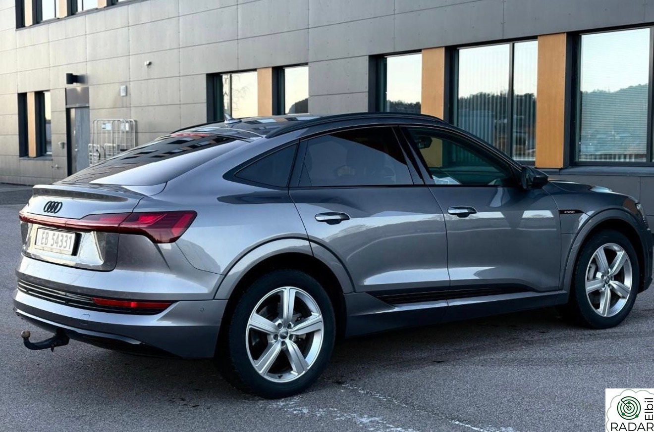 AUDI e-tron Sportback 50 50 Sportback S line Sport