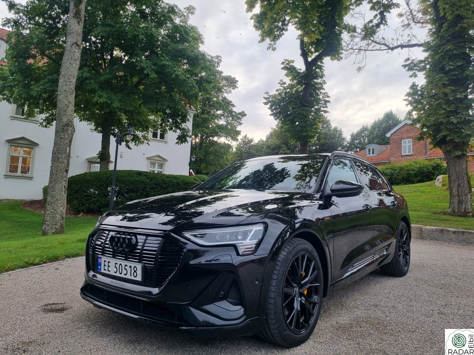 AUDI E TRON 55 55 S line Sport Black Edition| B&O| HUD| Matrix| Pano|