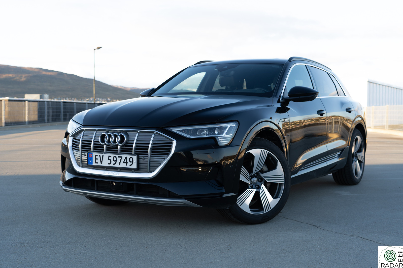 AUDI e-tron 55, LIMITED / B&O / HEAD UP / MATRIX / HELSKINN/PANOTAK