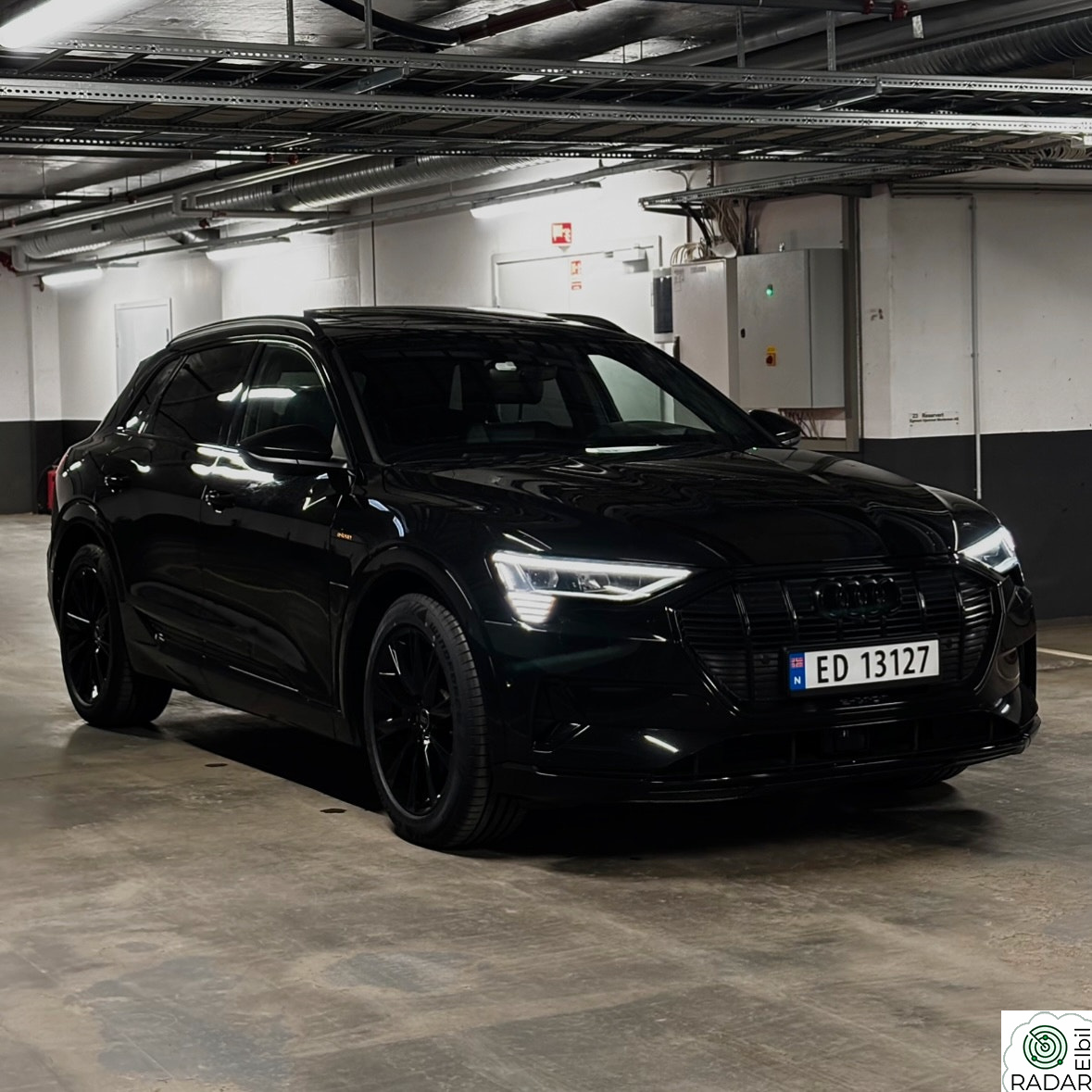 AUDI e-tron 55 VALCONA SKINN SPORT PANORAMA B&O MATRIX HUD 360