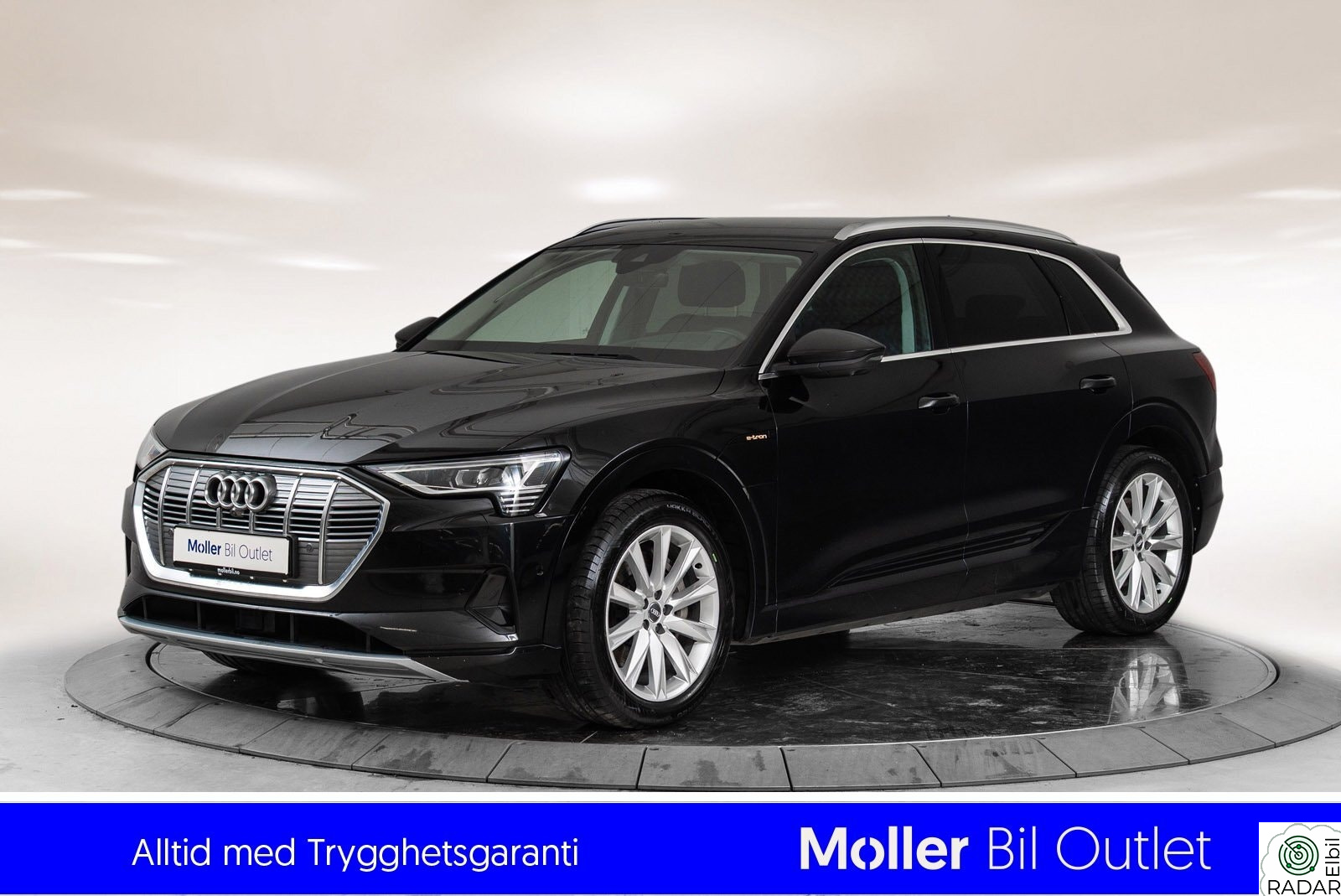AUDI e-tron 55 Advanced fast track - HUD, 360Kam, Matrix, Navi