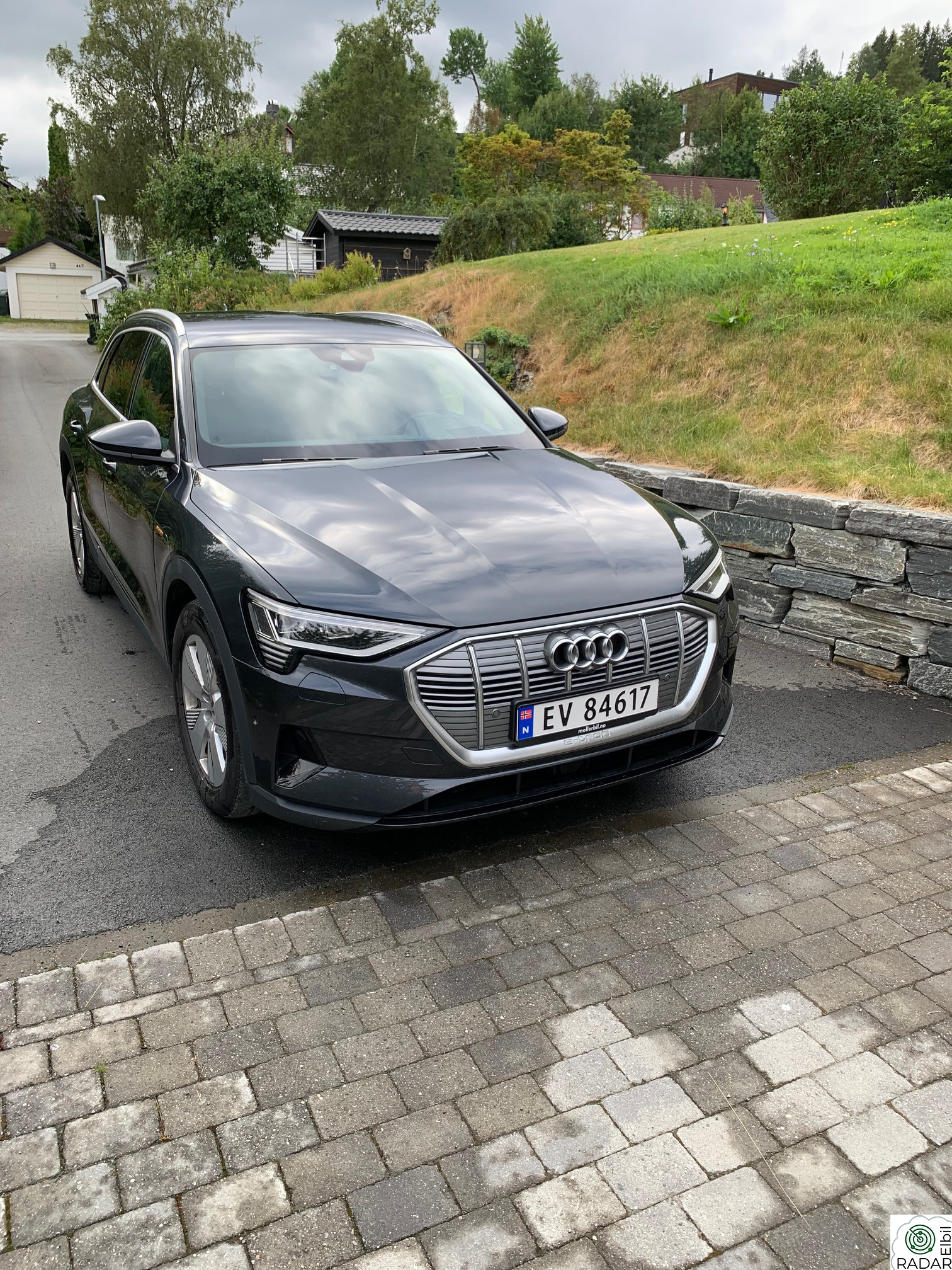 AUDI e-tron 55
