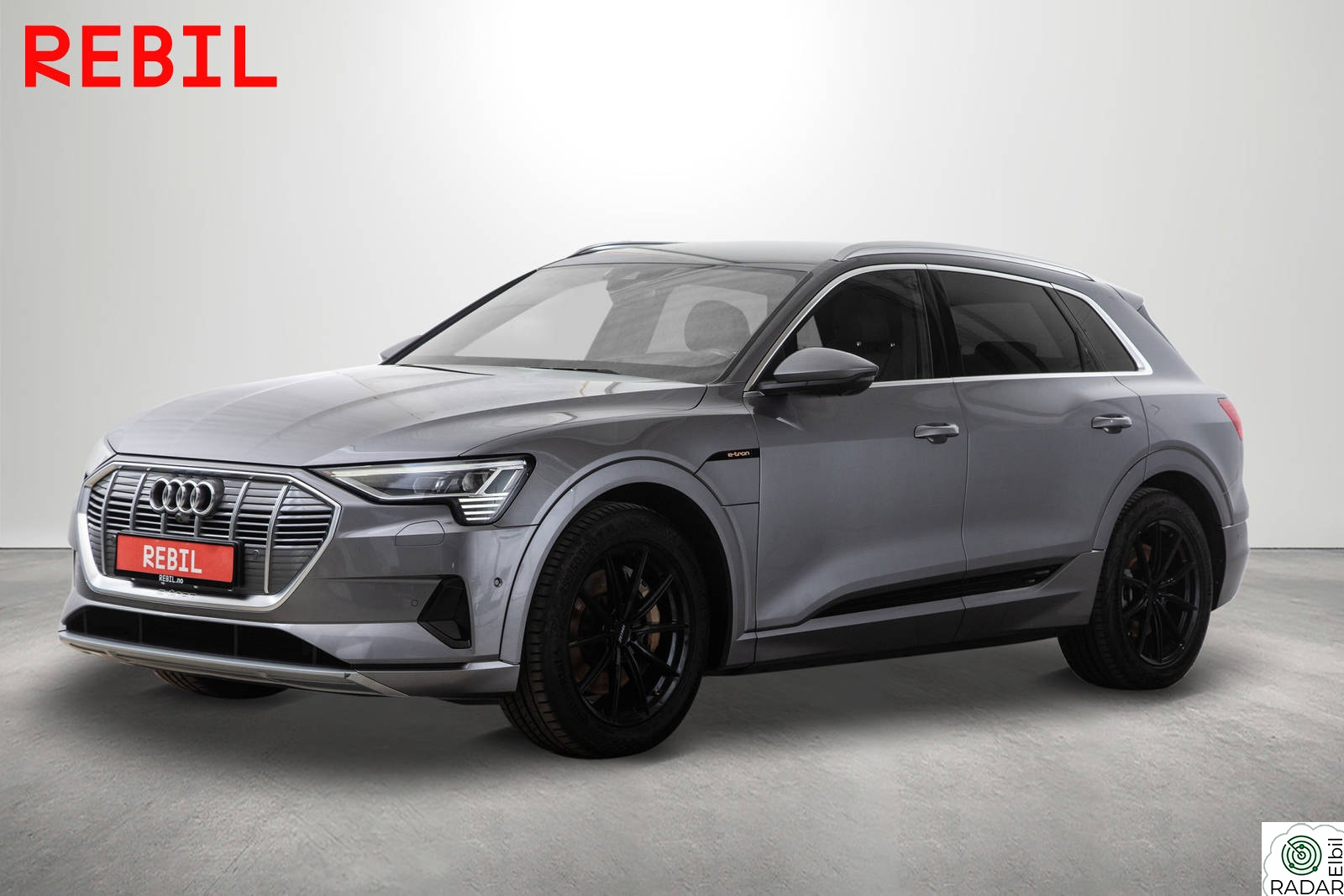 AUDI e-tron 55/Krok/Matrix/HUD/360/S-Line/B&O/Luft/Memory/ACC/D