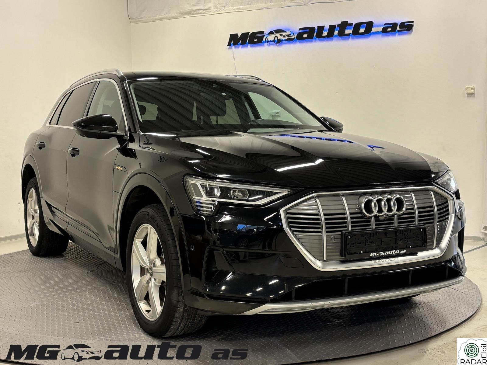 AUDI e-tron 55 55*ADAP CRUISE*SPORTSETER MEM*360 KAMERA*LUFT*KROK+