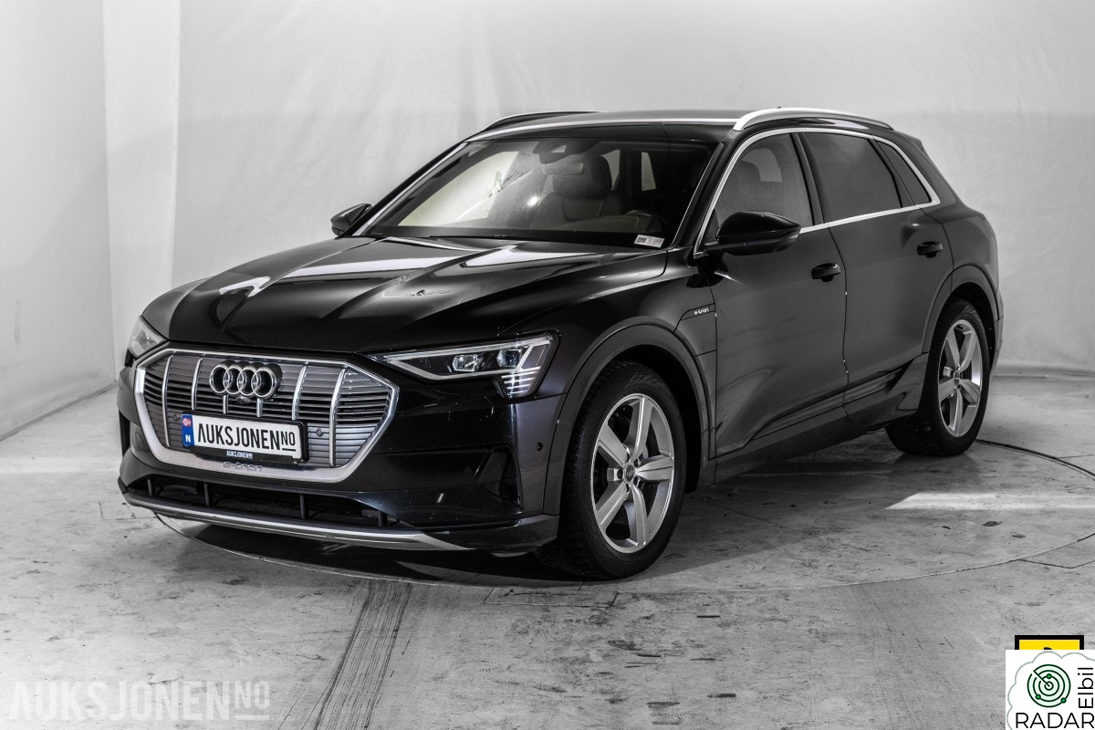AUDI e-tron 50 NORSK HENGERFESTE SPORTSSETER ALCANTARA 360-KAMERA LUFT