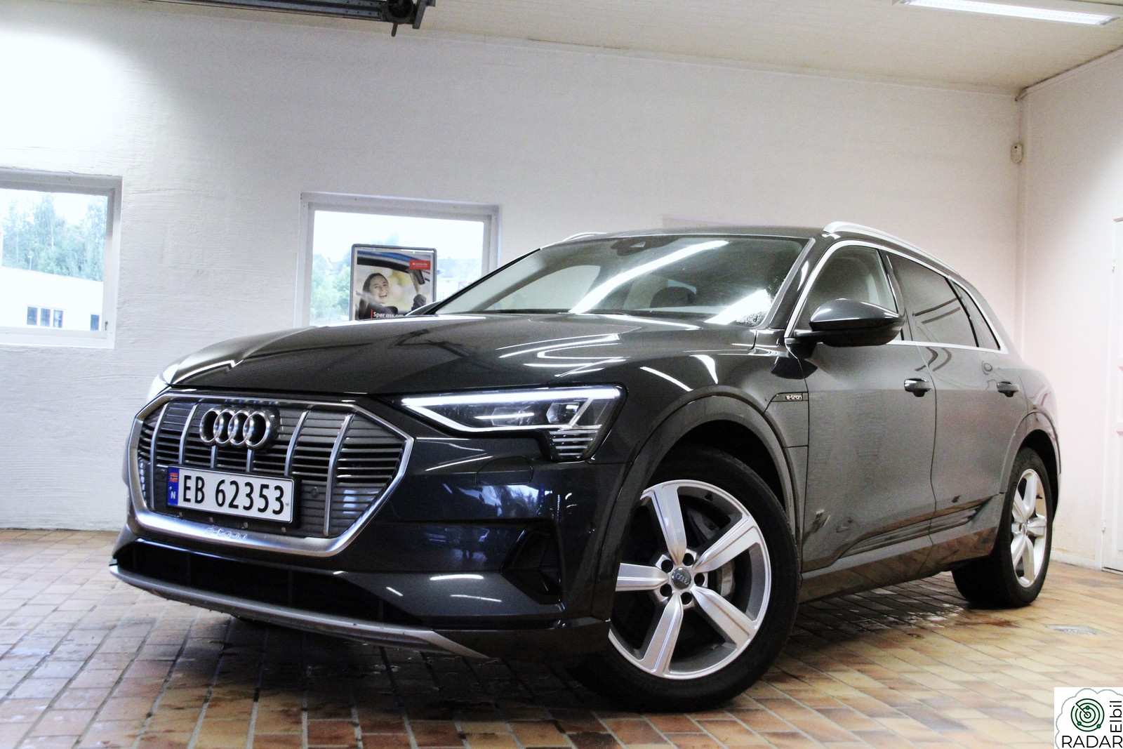 AUDI e-tron 55 55 NORSK BIL+ACC+SKINN+LUFT+KROK+VINTER+NAVI+SE KM!