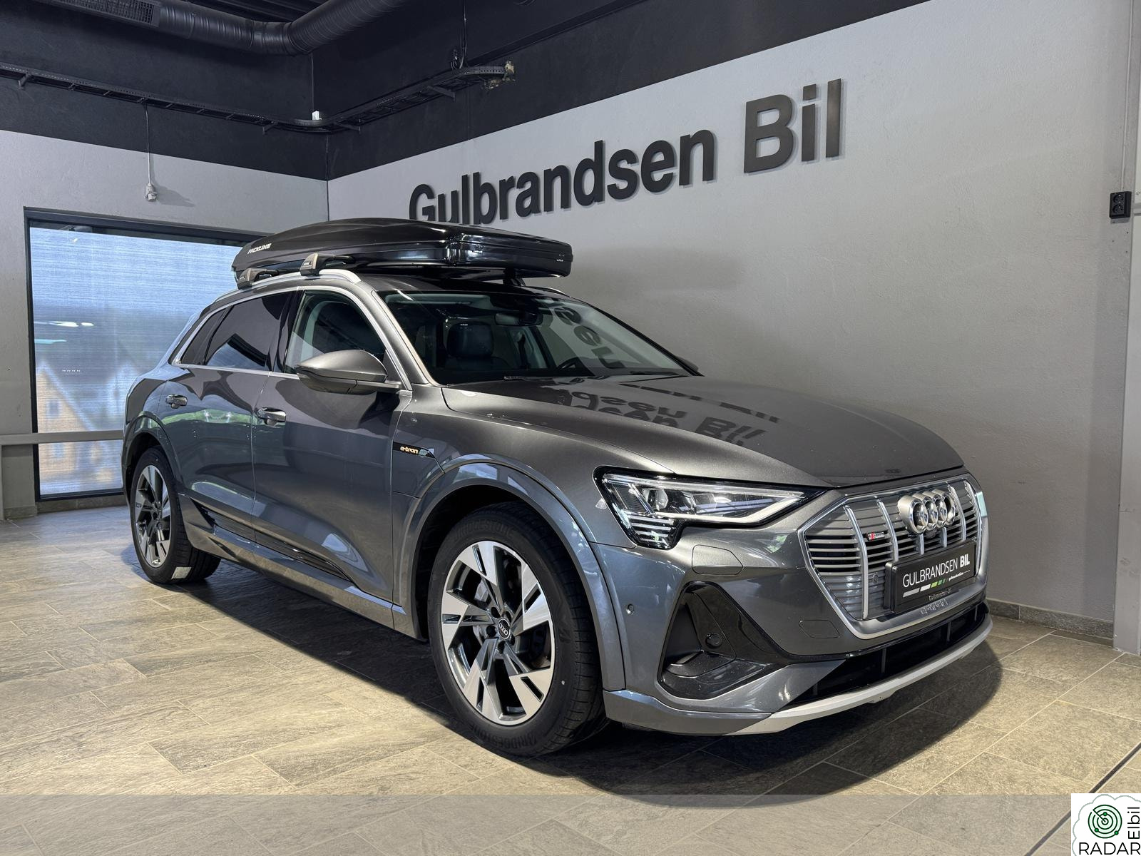 AUDI e-tron 55 55/S-line/ACC/Skinn/Navi/Luft/360Kamera/DAB+/Krok/20"