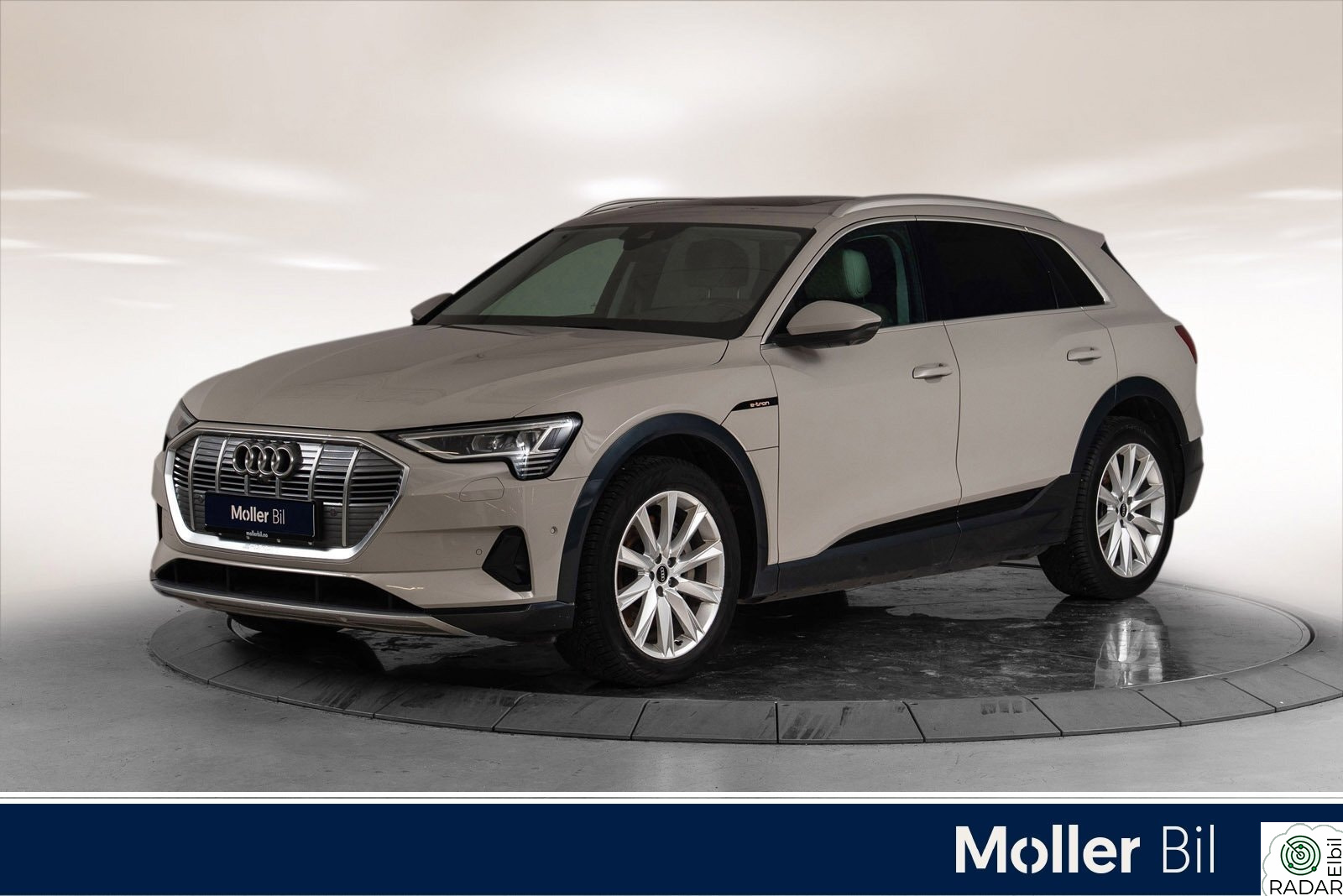 AUDI E TRON 55 55 Advanced Business -360Kam, Pano, Matrix, Skinn, Luft