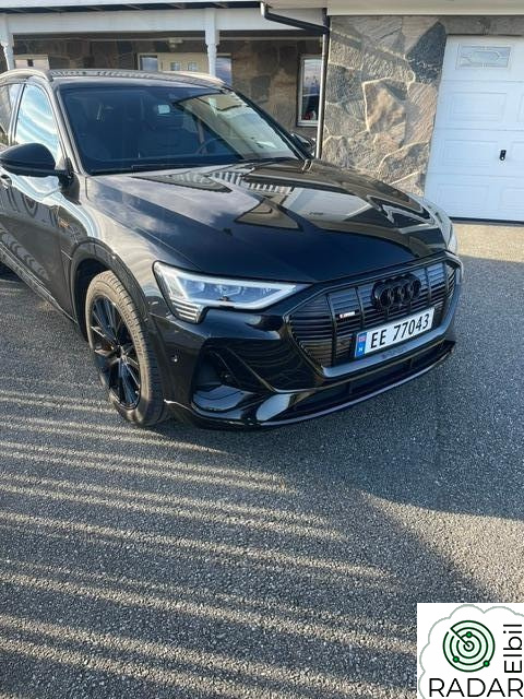 AUDI E TRON 55 55 S line Sport Black Edition