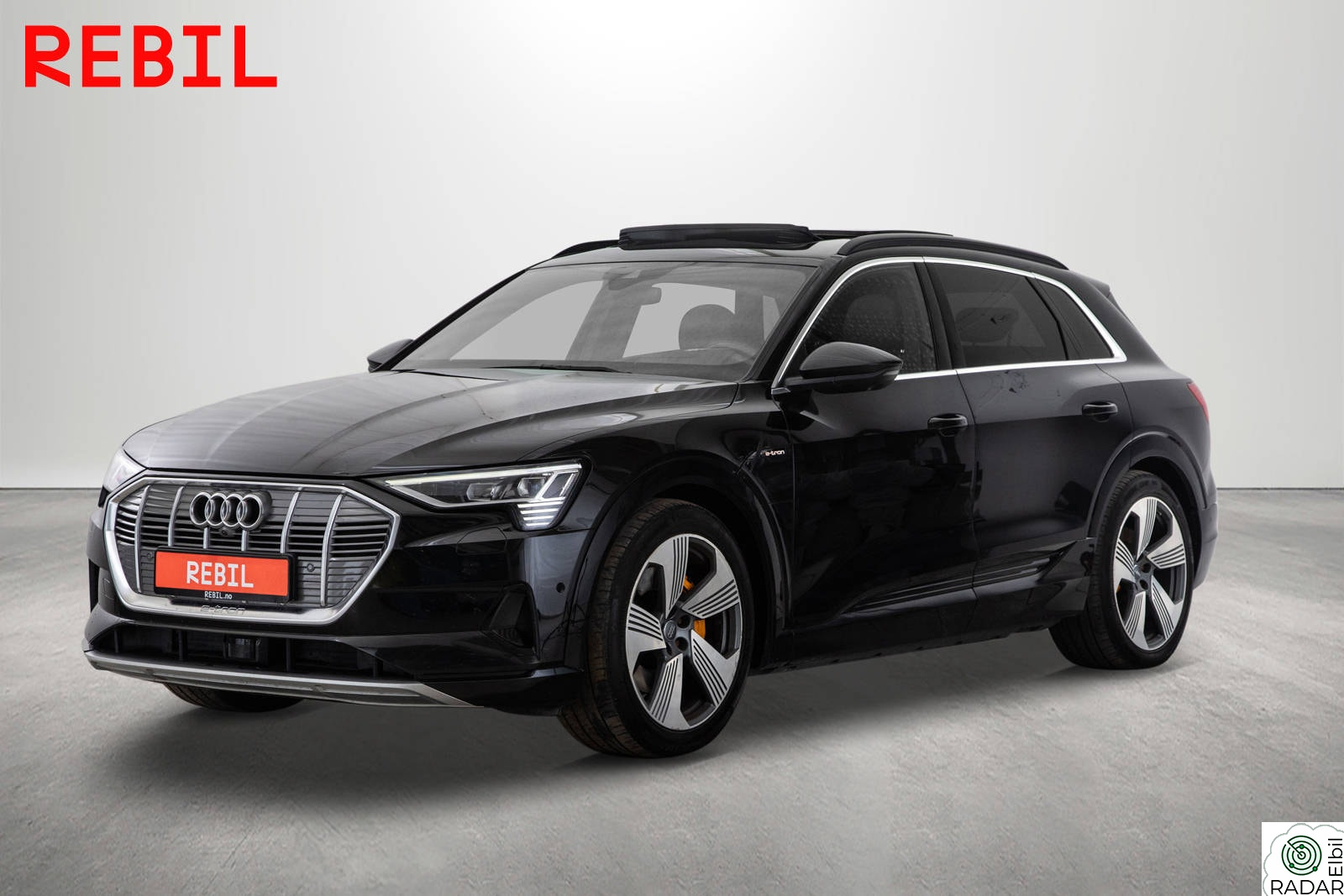 AUDI e-tron 55 360-Kam/Matrix/Krok/AWD/HUD/B&O