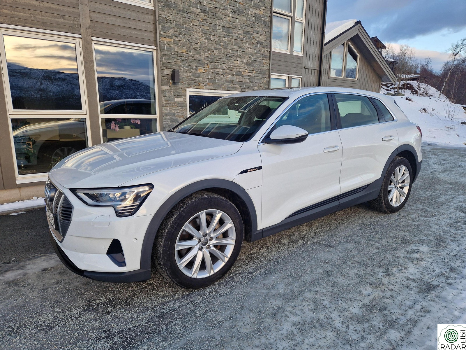 AUDI e-tron 55 QUATTRO PANO/KROK     KAN TA INNBYTTE!