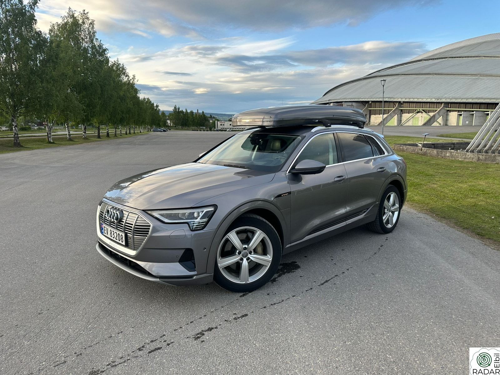 AUDI e-tron 55 Advanced fast track