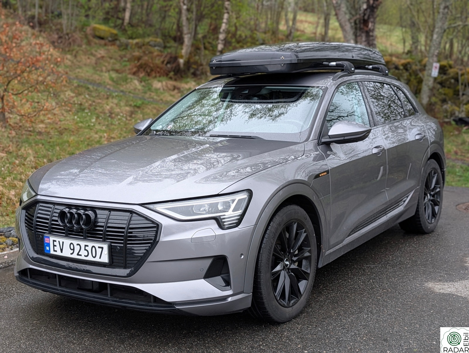 AUDI e-tron 55 Fast Track "Sort Optikk", HUD, henger, skinn, Matrix