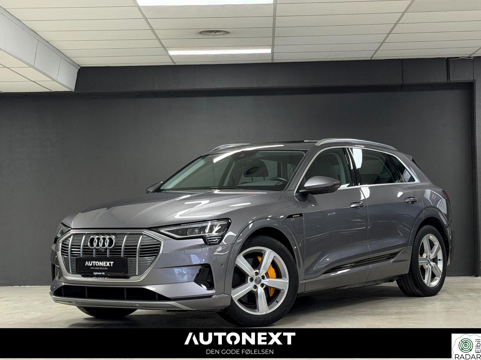 AUDI e-tron 55 QUATTRO ADVANCED/DELSKINN/360KAMERA/KROK/LAV KM