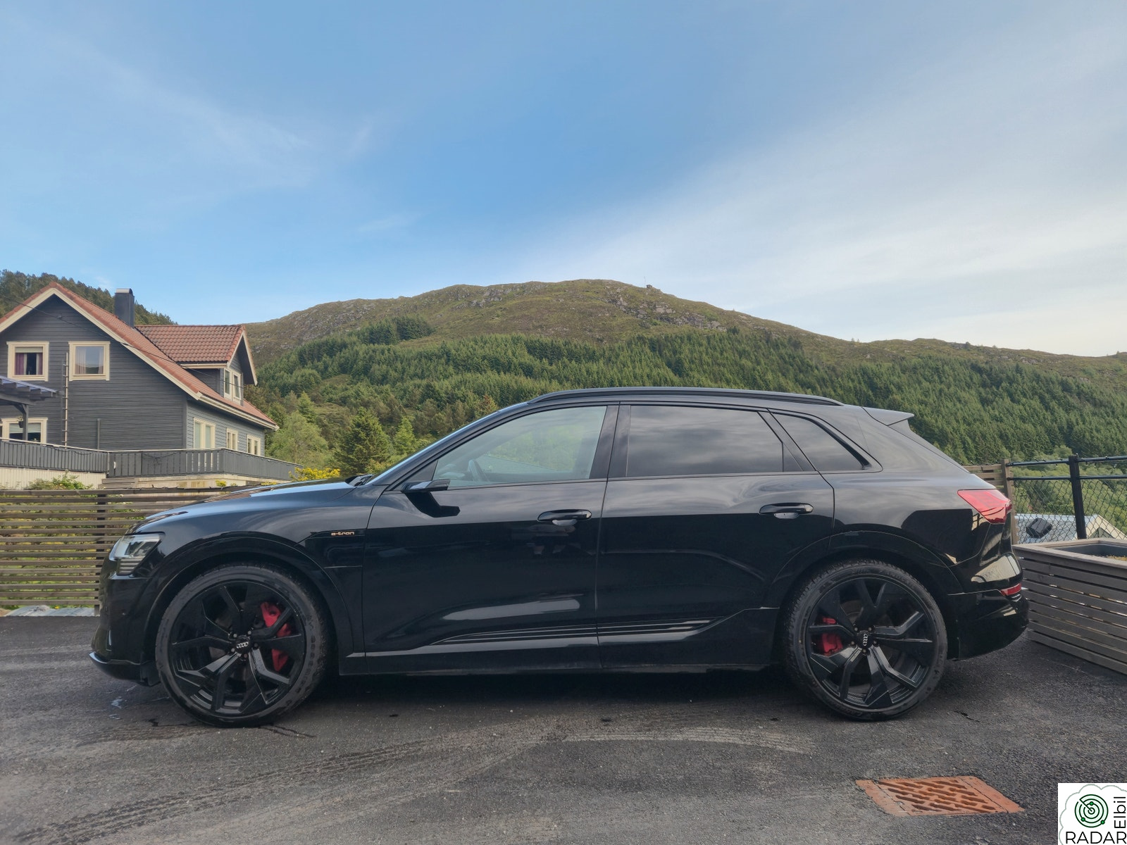 AUDI e-tron 55 55 S line