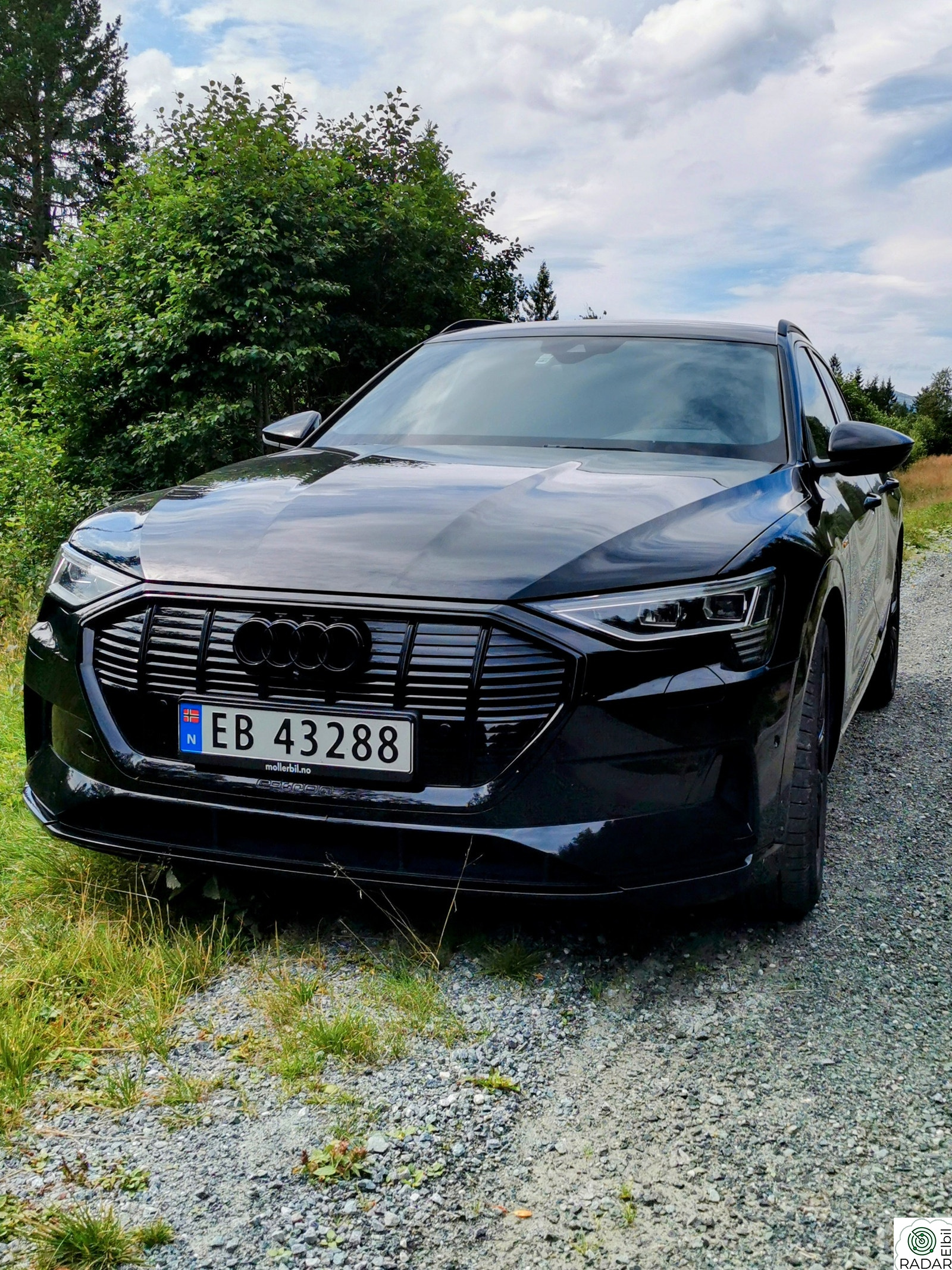 AUDI e-tron 50 Advanced Sport - All black - Luftfjæring - Tilh.feste