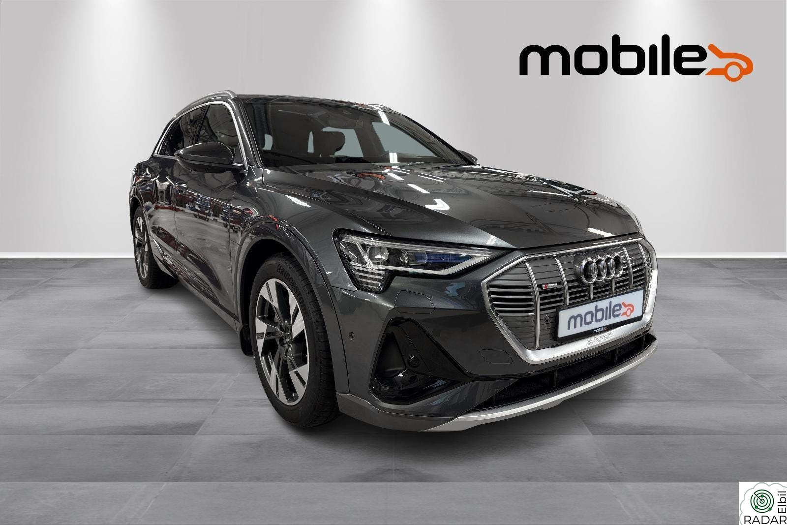 AUDI e-tron 55 55 S line Sport LAV KM  H feste 1 Eier Daytona grå met