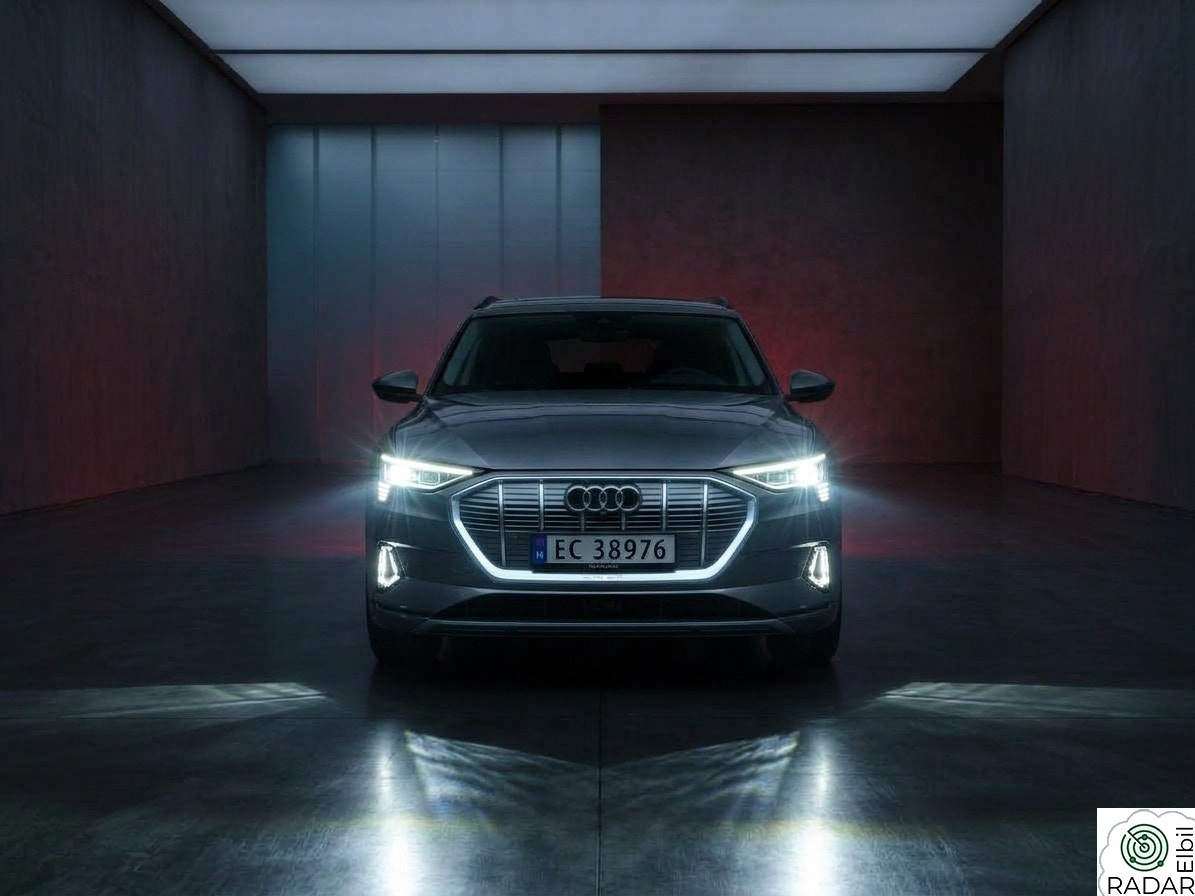 AUDI e-tron 55 55 Advanced Sport