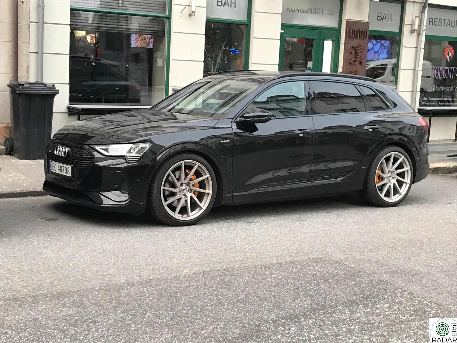 AUDI e-tron 55 55 S line Sport
