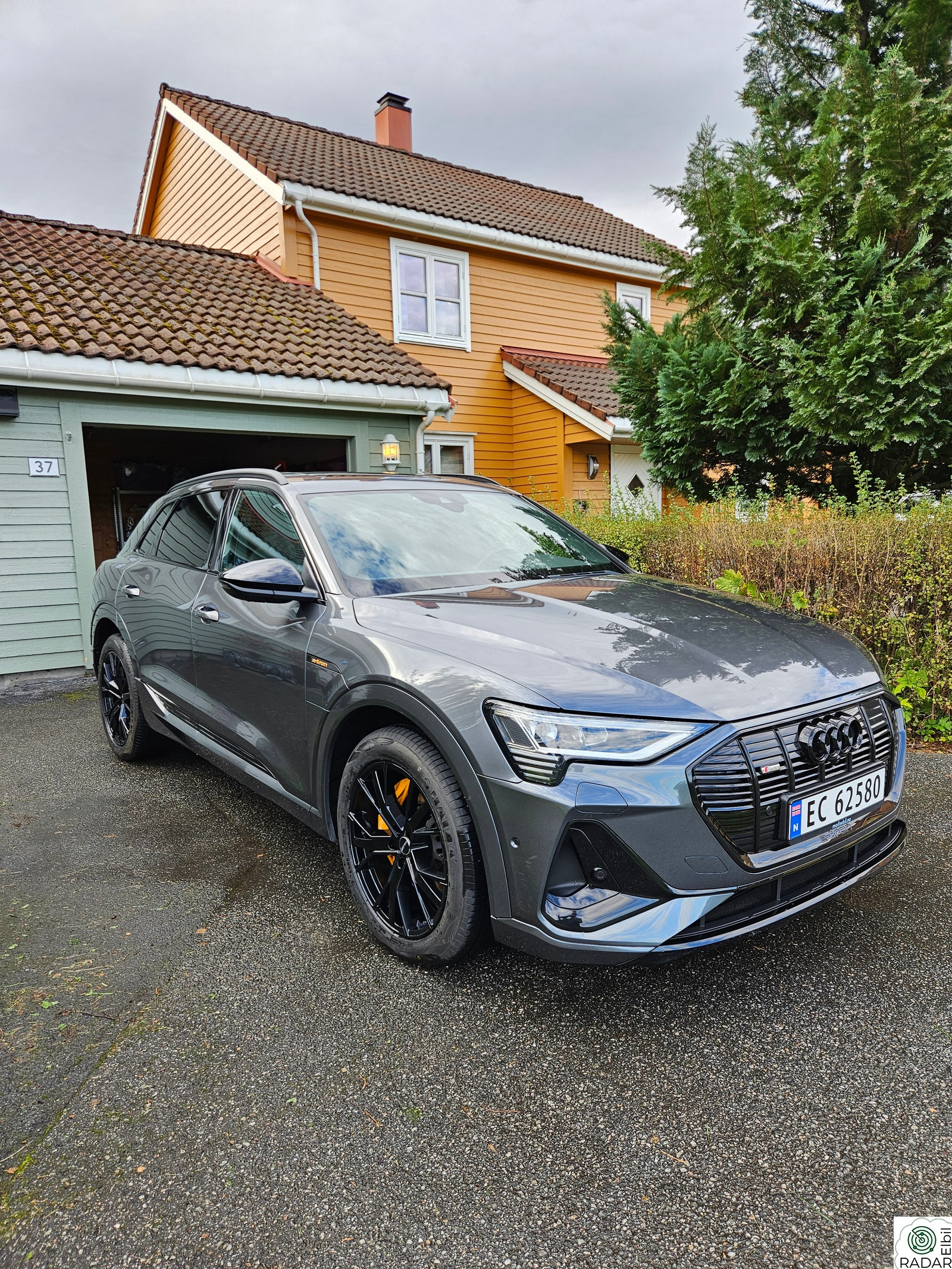 AUDI e-tron 55 55 S-line SPORT