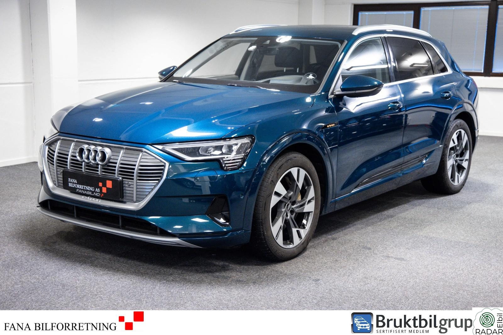 AUDI E TRON 55 55 Adv./Kontur/B&O/VÆR MED I TREKNING AV 100 000 KR!