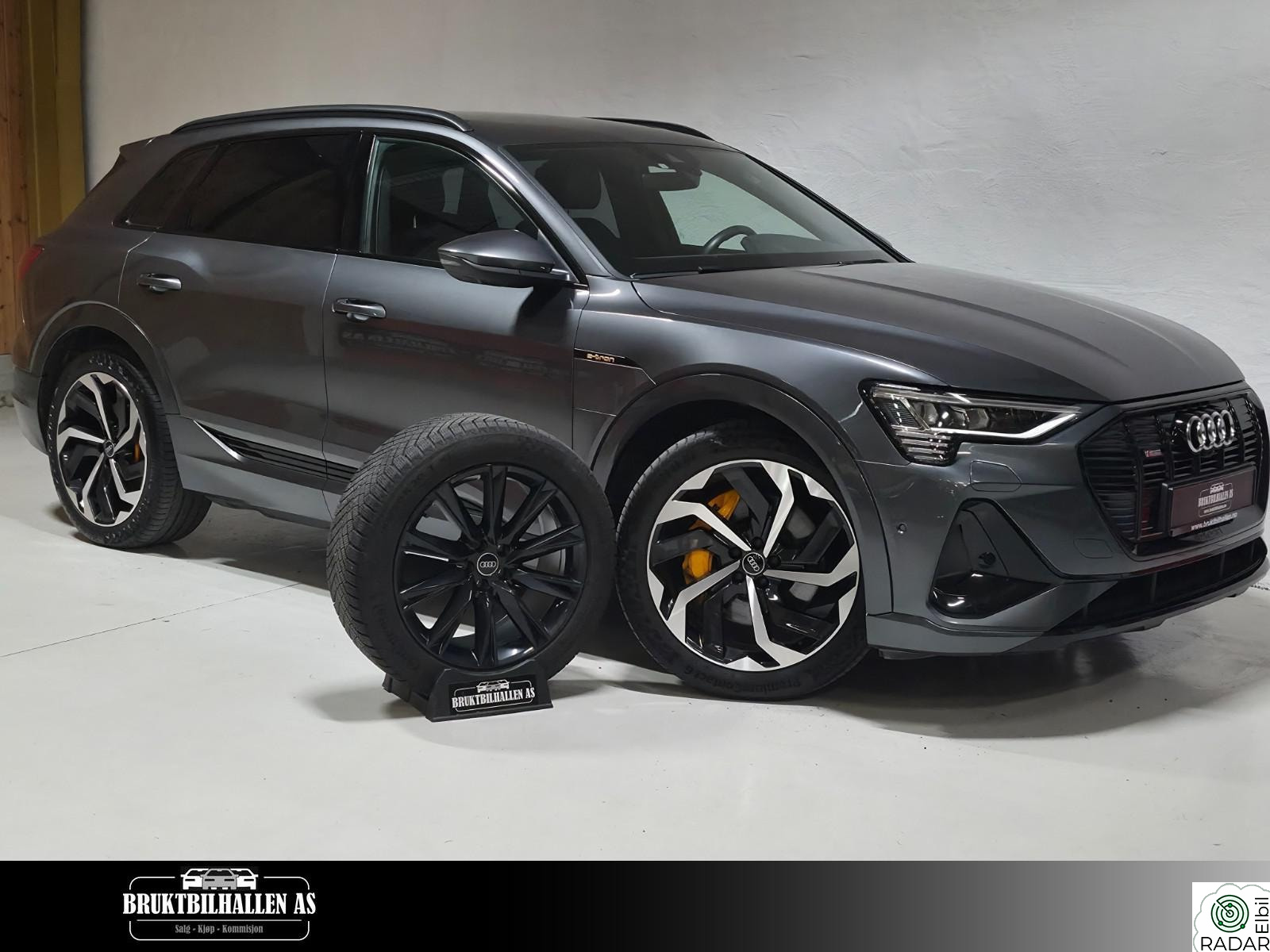 AUDI E TRON 55 S-Line/55/426HK/4x4/Black Edit/Takboks/Service/EU-10-27