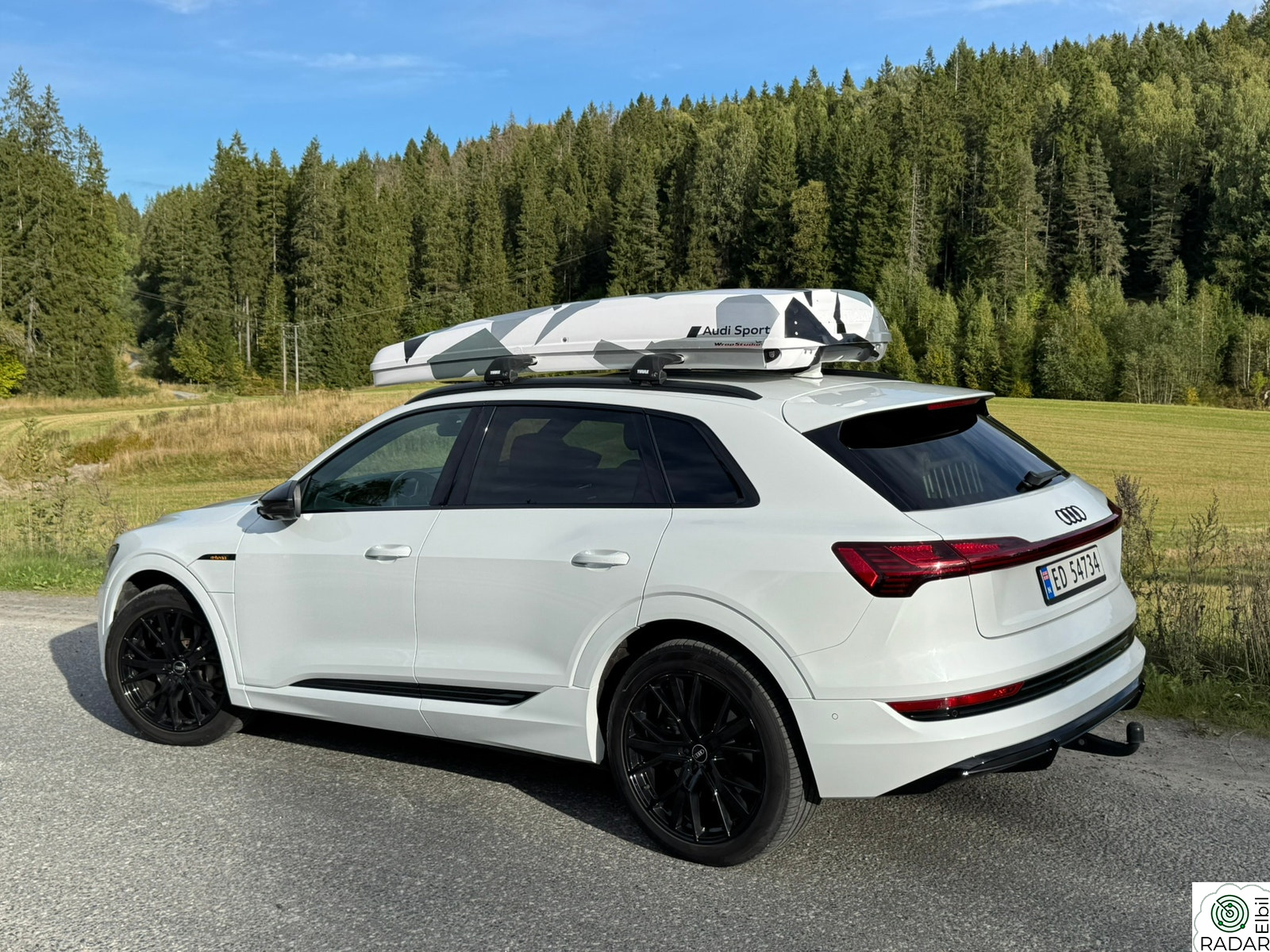 AUDI E TRON 55 55 S line Sport Black Edition