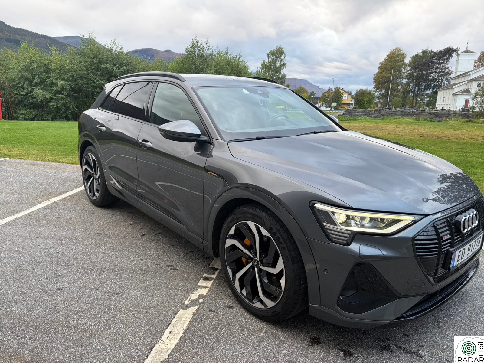 AUDI E TRON 55 55 S line Sport