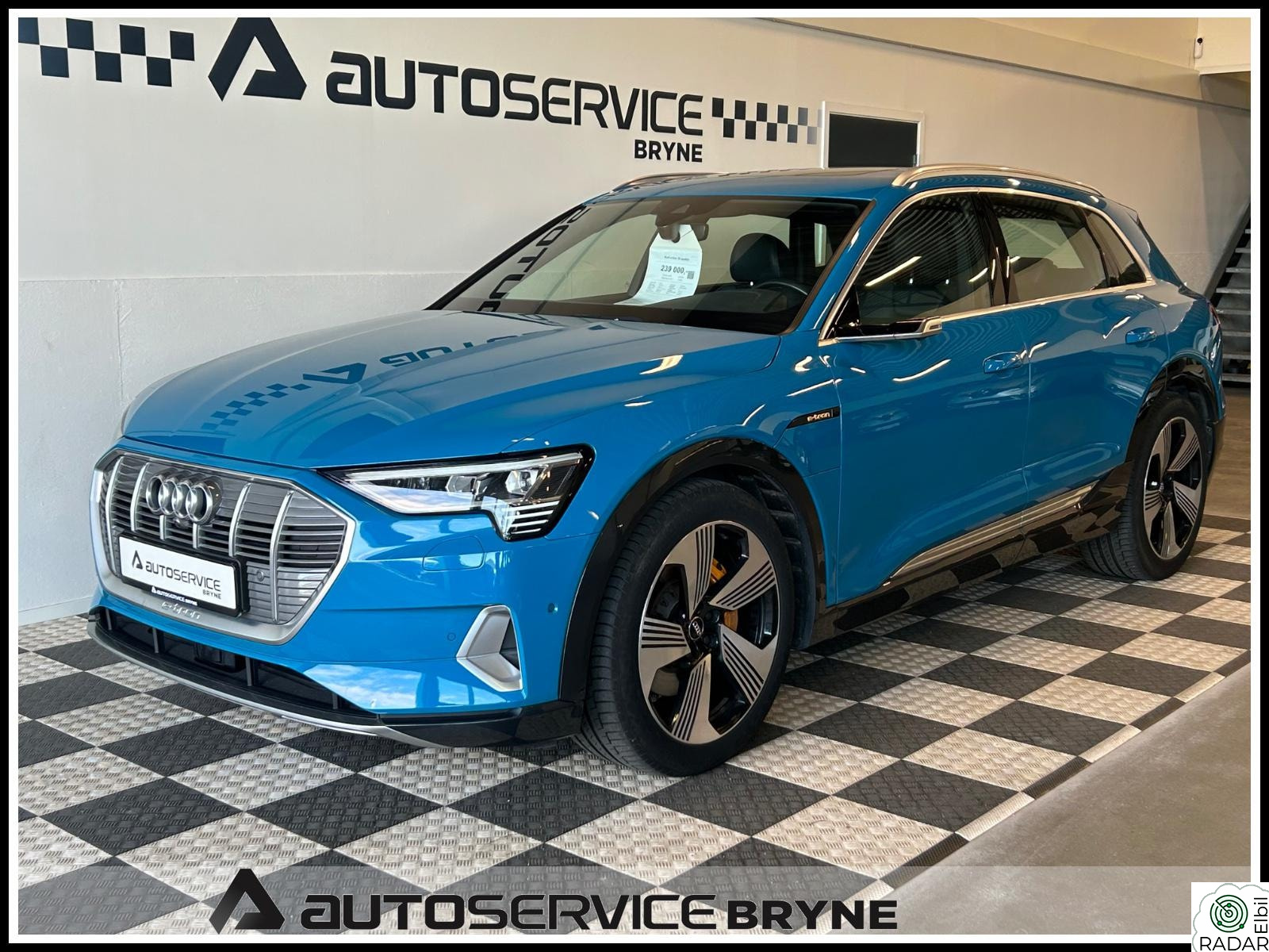 AUDI e-tron 55 quattro
