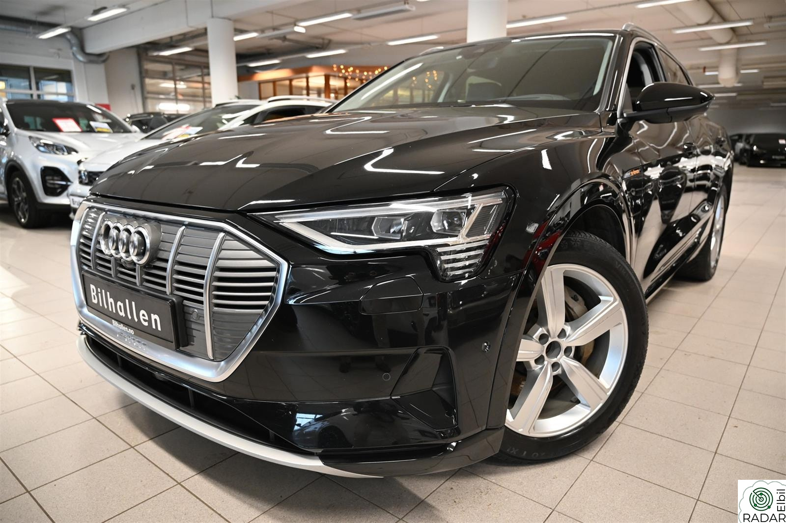 AUDI e-tron 55 Advanced Quattro m/360/HeadUp/Krok++