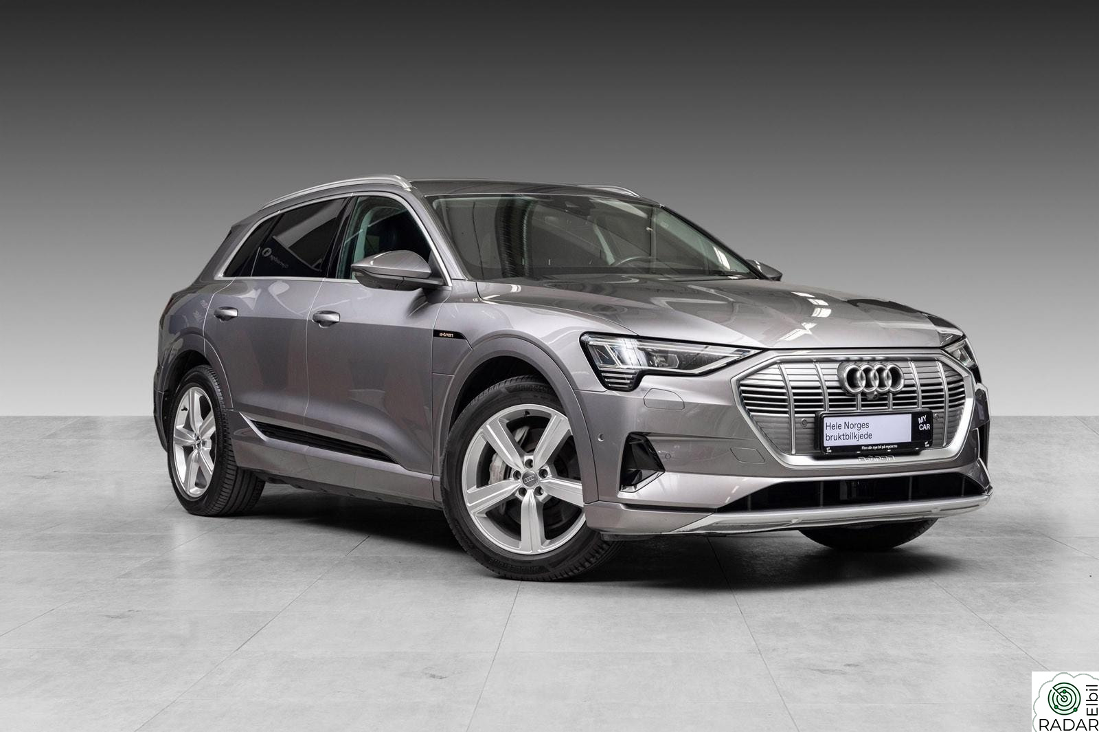 AUDI e-tron 55 Quattro/ACC/Krok/360/HUD/Skinn/Navi/Keyless/Ambiente