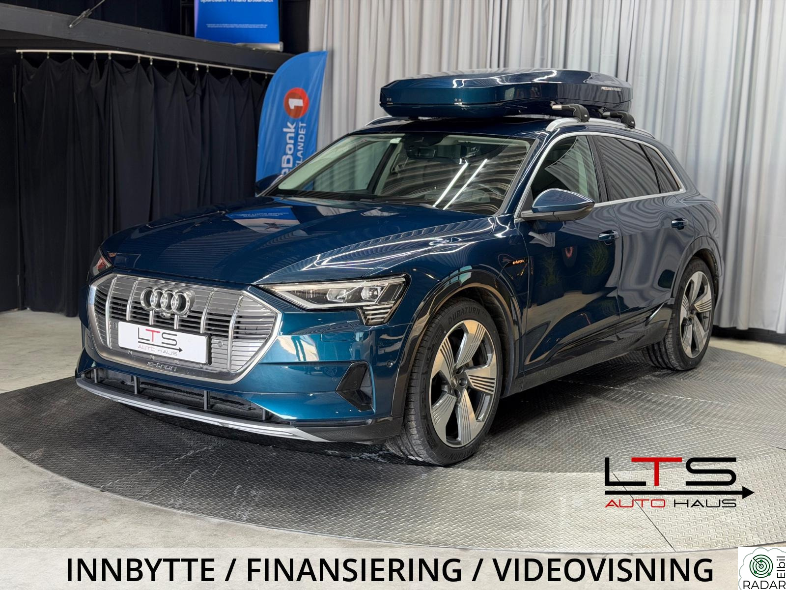 AUDI e-tron 55 / Advanced / Matrix / 360° / ACC / Pano / Krok