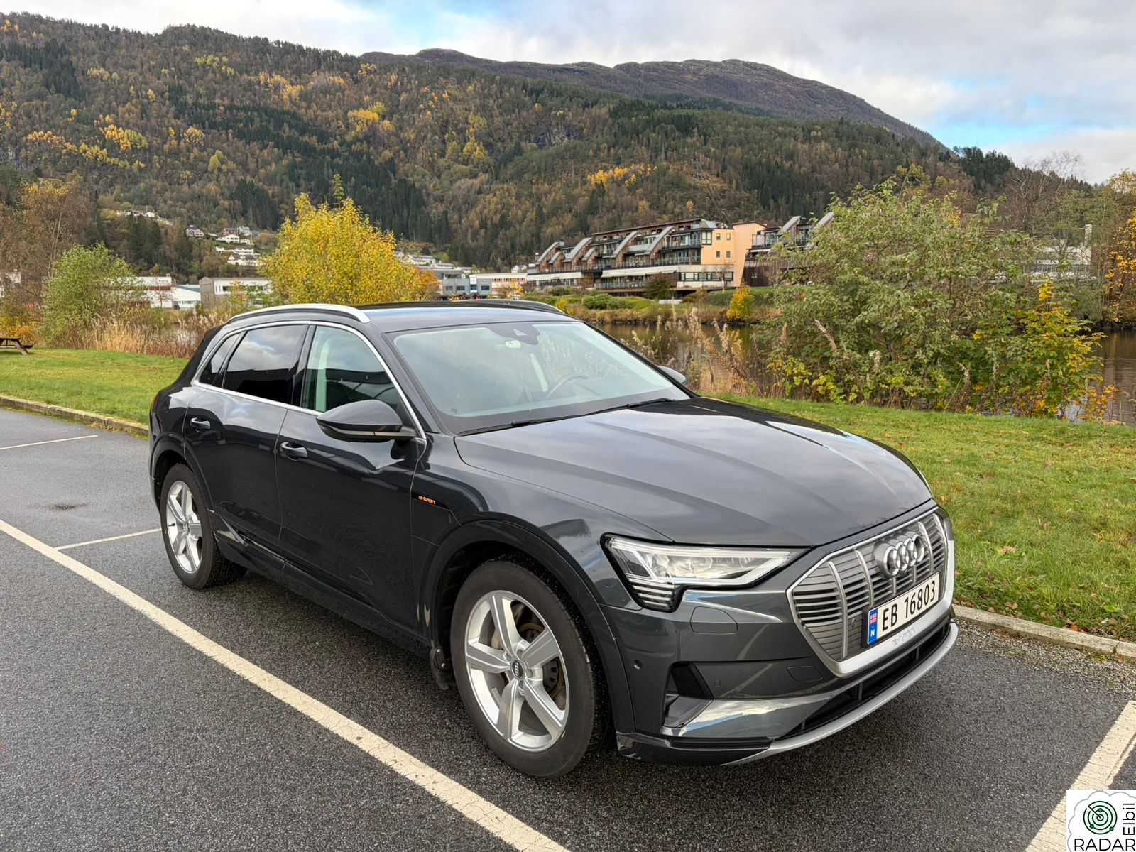 AUDI e-tron 55 Adv./H-feste/Alcantara/360°/1 eigar/Norsk/Service