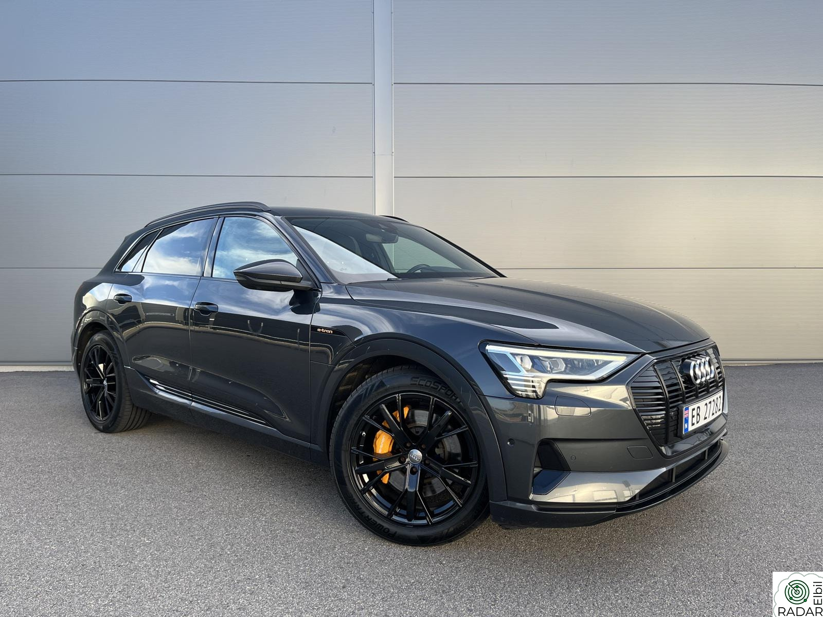 AUDI e-tron 55 55 Advanced 408 HK/ S. Seter/ NAVI / ACC/ Sort opt.