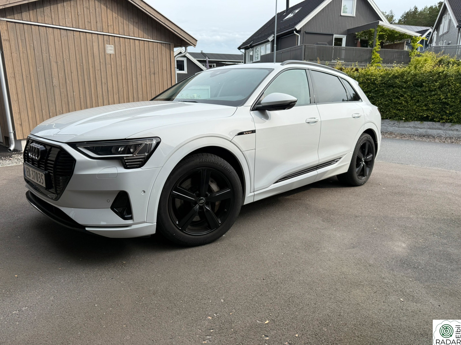 AUDI e-tron 50 50 Advanced Business black edition