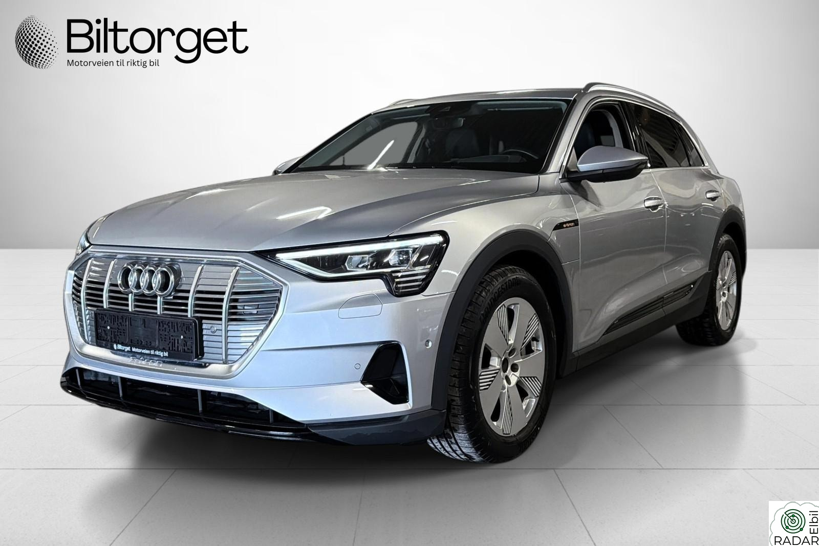 AUDI e-tron 50 50 Quattro Facelift HUD Krok Kamera Navi V.Pumpe