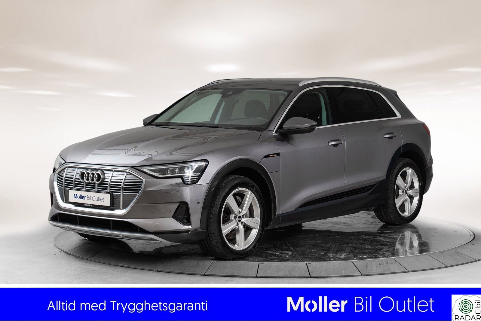 AUDI e-tron 55 55 Advanced Business - R.Kam, ACC, Navi, Krok
